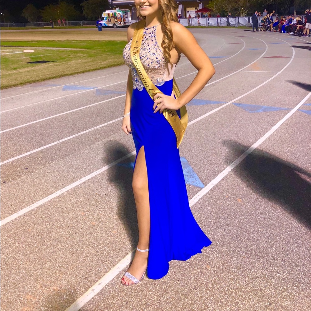 Prom dress - Picture 4 of 7
